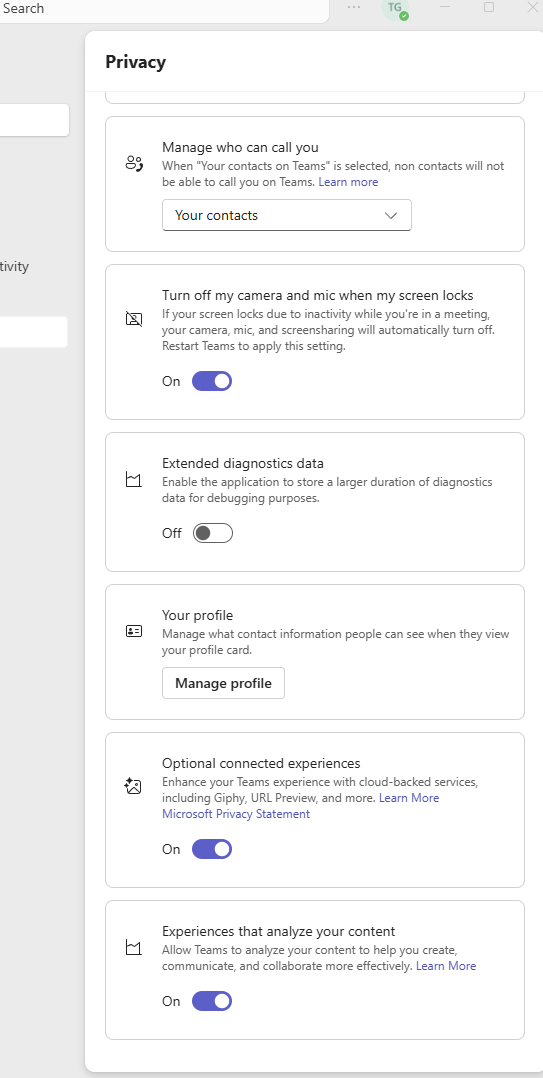 Step 4: the foot of the Privacy page, with optional connected experiences and experiences that analyze your content